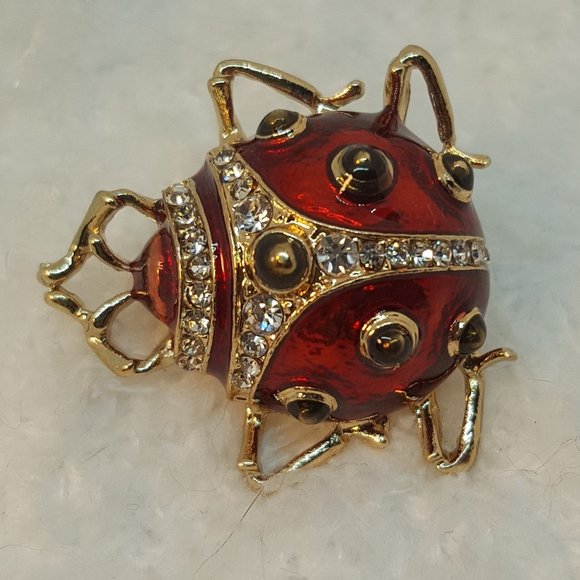 Ladybug Pin - Picture 3 of 11
